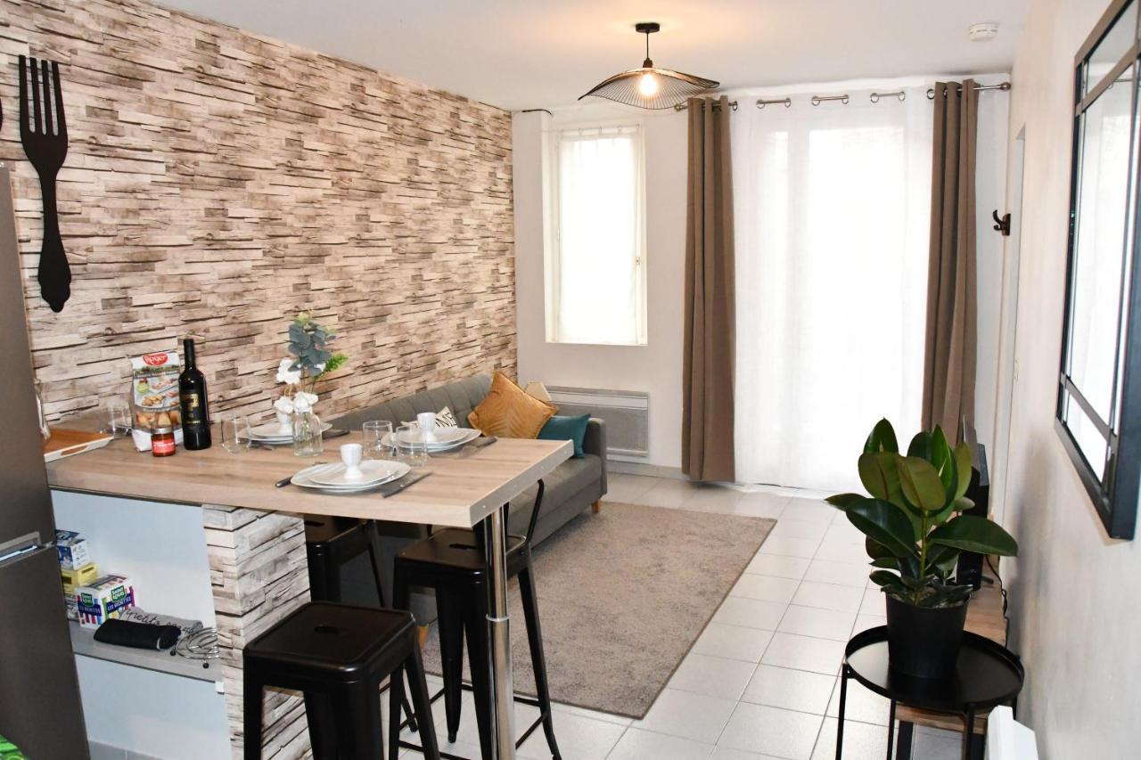Appartement 32 M2 Intra Muros - Wifi - Netflix - Bureau Avignon Bagian luar foto