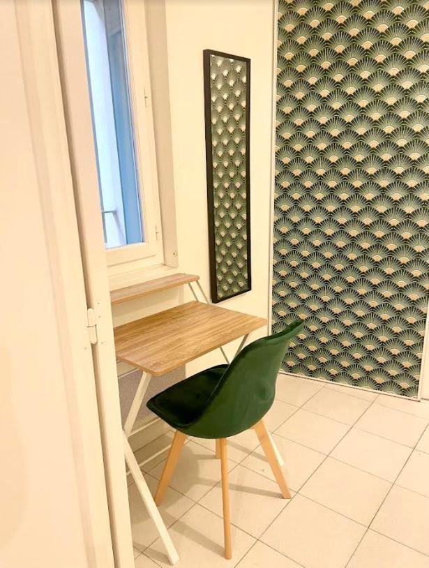 Appartement 32 M2 Intra Muros - Wifi - Netflix - Bureau Avignon Bagian luar foto