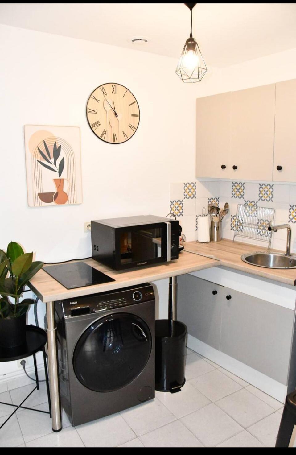 Appartement 32 M2 Intra Muros - Wifi - Netflix - Bureau Avignon Bagian luar foto